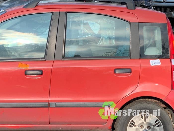 Portier 4Deurs links-achter van een Fiat Panda, Auto-onderdelen, Carrosserie en Plaatwerk, Deur, Fiat, Gebruikt, 3 maanden garantie