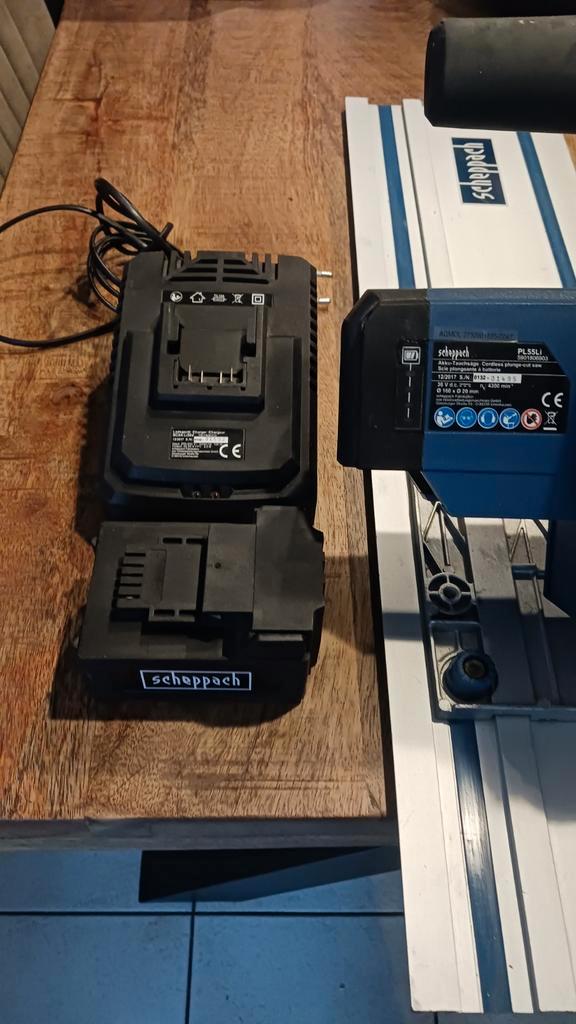 invalzaag PL55L met a.ccu en lader, Doe-het-zelf en Verbouw, Gereedschap | Overige machines, Gebruikt, Ophalen of Verzenden