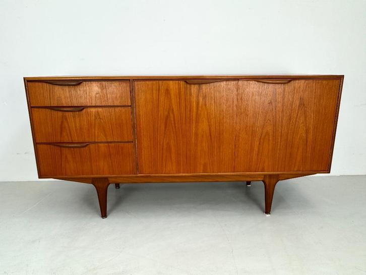 Vintage dressoir McIntosh, Huis en Inrichting, Kasten | Dressoirs, Zo goed als nieuw, 150 tot 200 cm, 25 tot 50 cm, Verzenden
