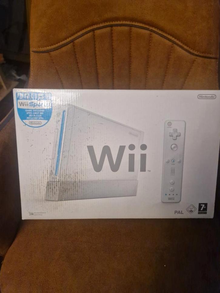 Nintendo Wii - Complete set!, Spelcomputers en Games, Spelcomputers | Nintendo Wii, Zo goed als nieuw, Met 2 controllers, Met games