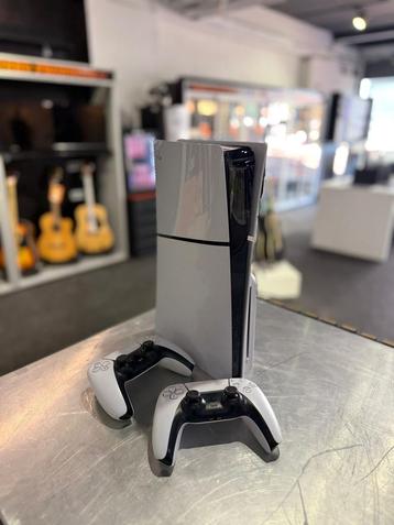 PlayStation 5 in Doos | incl. 2 Controllers | ZGAN 449.99 beschikbaar voor biedingen