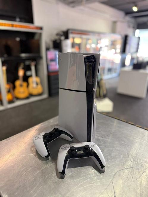 PlayStation 5 in Doos | incl. 2 Controllers | ZGAN 449.99, Spelcomputers en Games, Spelcomputers | Sony PlayStation 5, Ophalen of Verzenden