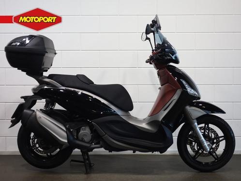 Piaggio Beverly 350 Sport Touring ABS ASR (bj 2016), Motoren, Motoren | Piaggio, Bedrijf, Scooter
