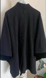 Cape witteveen one size wol nieuwstaat, Kleding | Dames, Jassen | Winter, Zwart, Maat 42/44 (L), Ophalen of Verzenden, Zo goed als nieuw