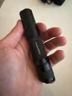 Fenix PD32 met holster, Caravans en Kamperen, Zaklampen, Ophalen of Verzenden, Gebruikt, Batterij