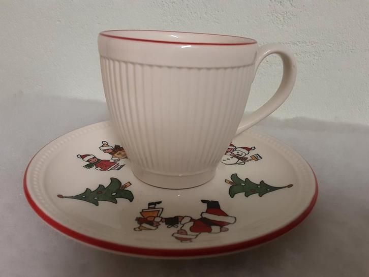 Kerstservies Wedgwood Christmas, veel onderdelen, kerst, Huis en Inrichting, Keuken | Servies, Zo goed als nieuw, Bord(en), Wedgwood