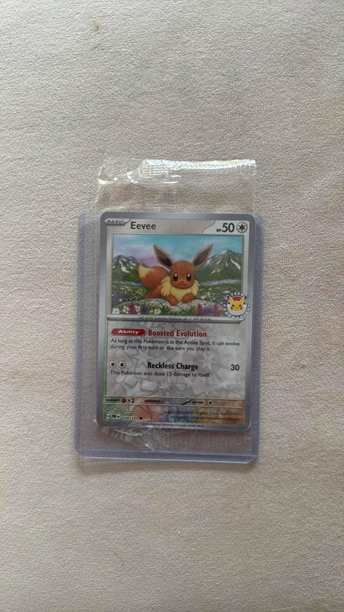 Eevee 074/131 prismatic evolutions PRE pokemon day stampt, Hobby en Vrije tijd, Verzamelkaartspellen | Pokémon, Zo goed als nieuw