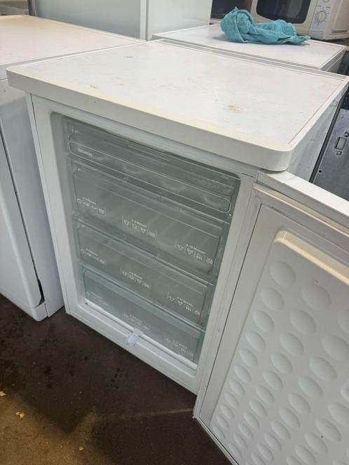 Siemens Vrieskast schoon garantie bezorging 59 cm breed , Witgoed en Apparatuur, Vriezers en Diepvrieskisten, Zo goed als nieuw