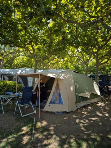 Karsten 300 Tent - Ruime Familietent beschikbaar voor biedingen