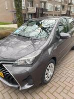 Toyota Yaris 1.5 Hybrid Navi | Clima | Camera | Cruis, Auto's, 1165 kg, 47 €/maand, Origineel Nederlands, Te koop