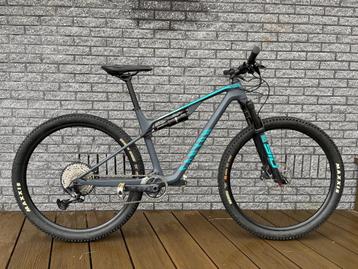 Canyon Lux Trail 2023 (BTW fiets) beschikbaar voor biedingen