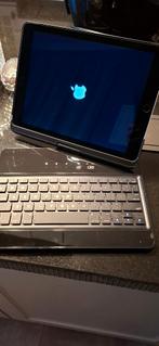 Ipad air 2, 64gb met draaibaar keyboard, 10 inch, Apple iPad Air, Ophalen of Verzenden, Zo goed als nieuw