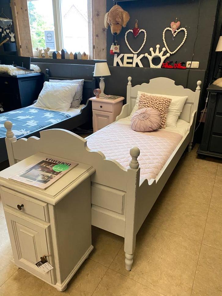 Brocante bed Eefke, Kinderen en Baby's, Kinderkamer | Bedden, Zo goed als nieuw, 180 cm of meer, 85 tot 100 cm, Ophalen of Verzenden