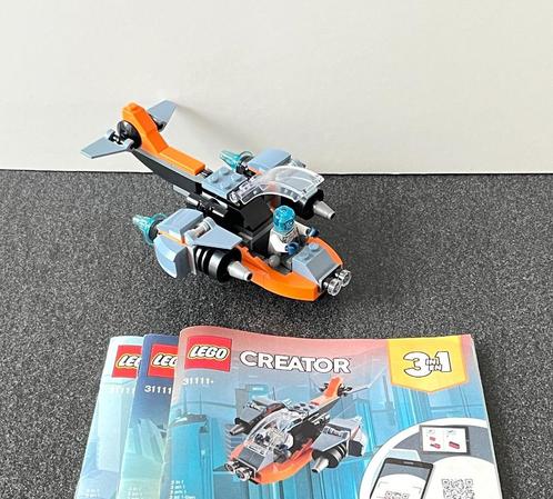 Lego Creator 3-in-1 no. 31111: Cyberdrone, Kinderen en Baby's, Speelgoed | Duplo en Lego, Zo goed als nieuw, Lego, Complete set