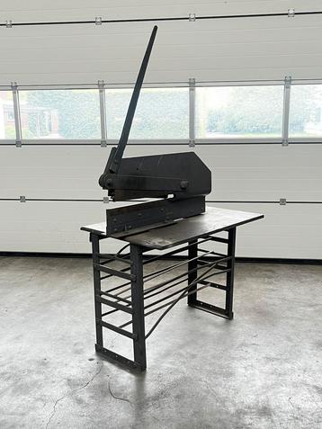 Grote hefboomschaar plaatschaar slagschaar beschikbaar voor biedingen