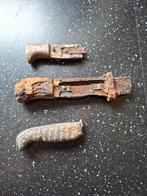 Ww2 wo2 Duitse bodemvondst handvaten oa mauser k98, Ophalen of Verzenden, Duitsland, Hulzen of Bodemvondsten