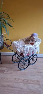 Kinder poppenwagen met pop, vintage kinderwagen, Antiek en Kunst, Ophalen of Verzenden