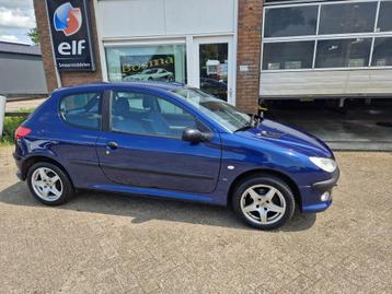 Peugeot 206 1.6i "XS " Lm velgen - Stuurbekrachtiging - Apk  beschikbaar voor biedingen