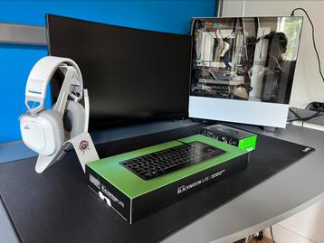 Gaming accessories (headset, muis, toetsenbord, muismat) beschikbaar voor biedingen