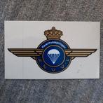 Leuke sticker. K.N.V.V.L.   parachutespringen., Ophalen of Verzenden, Zo goed als nieuw, Overige typen