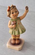 Hummelbeeldje "Meisje met bloemetjes" nr. 96! Als NIEUW!, Ophalen of Verzenden, Zo goed als nieuw, Hummel