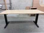 Bureau met eiken fineer blad onderstel zwart 200 x 100 cm, Ophalen, Geen, Zo goed als nieuw, Bureau