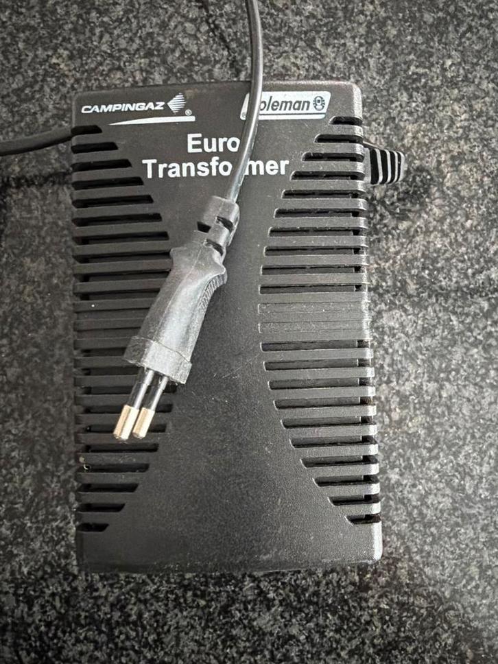 Campingaz/Coleman Euro van 230V naar auto aansteker, Caravans en Kamperen, Kampeeraccessoires, Gebruikt, Ophalen of Verzenden