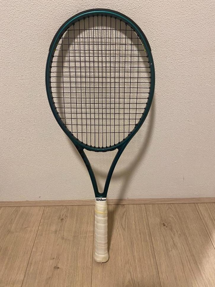 Wilson Blade 100 V9 - Gripmaat 3, Sport en Fitness, Tennis, Zo goed als nieuw, Racket, Wilson, L3, Ophalen of Verzenden