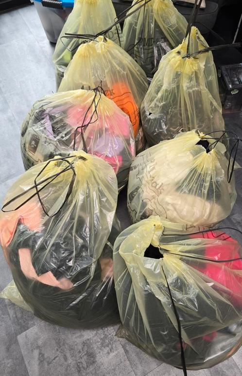 34 kilo dames en tiener kleding mt 156 tot 38 xs/s/m/l, Kleding | Dames, Overige Dameskleding, Zo goed als nieuw, Ophalen