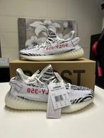 Yeezy 350 V2 Zebra maat 44 / US10, Kleding | Heren, Wit, Nieuw, Ophalen of Verzenden, Sneakers of Gympen