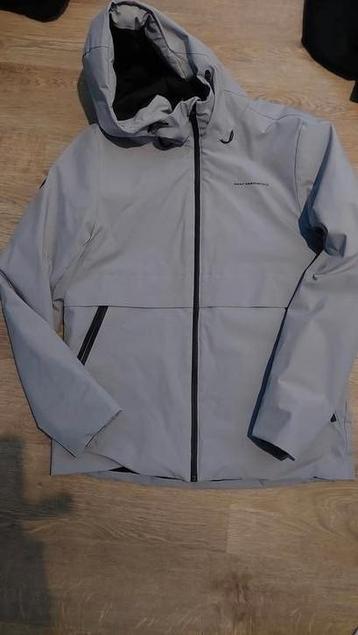 Daily aesthetikz  winterjas beschikbaar voor biedingen