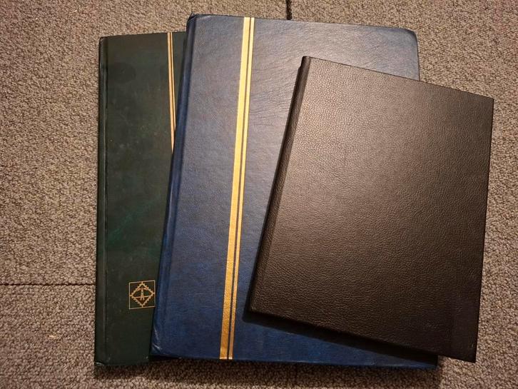 3 Postzegelboeken diverse landen en jaartallen, Postzegels en Munten, Postzegels | Volle albums en Verzamelingen, Nederland en Buitenland