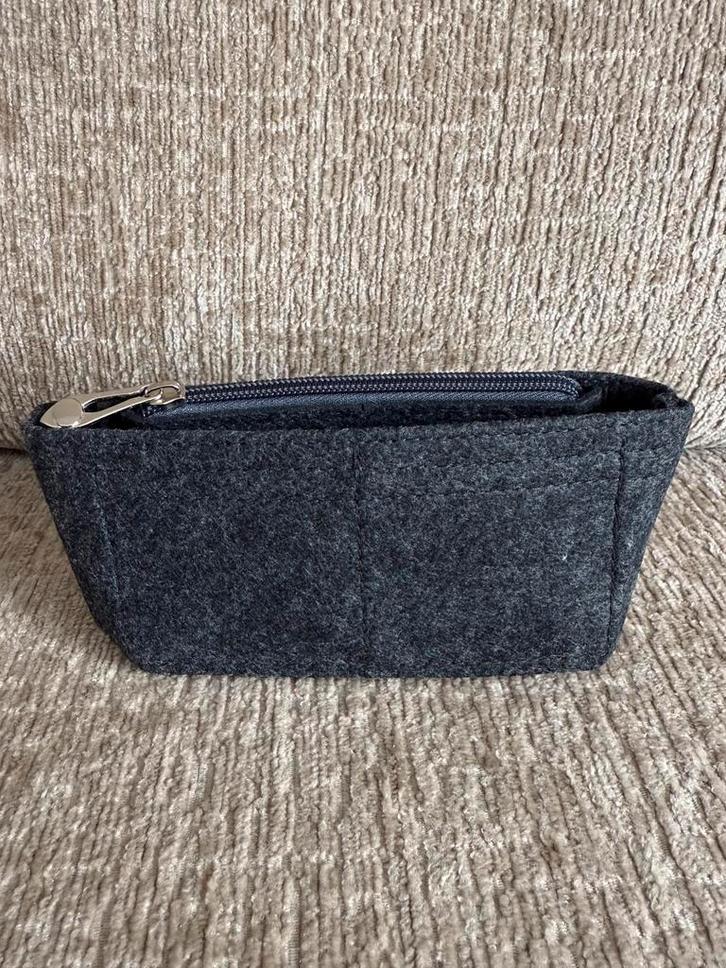 Handtas organizer Longchamp mini, Sieraden, Tassen en Uiterlijk, Tassen | Damestassen, Nieuw, Handtas, Grijs, Ophalen of Verzenden