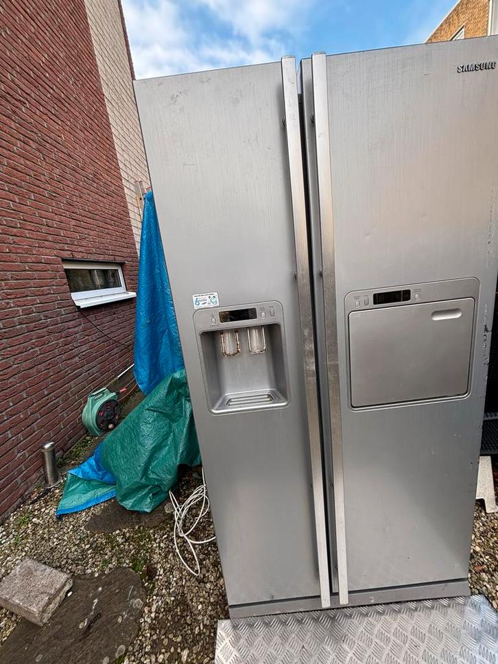 Samsung Amerikaanse Koelkast, Witgoed en Apparatuur, Koelkasten en IJskasten, Gebruikt, Met aparte vriezer, 200 liter of meer