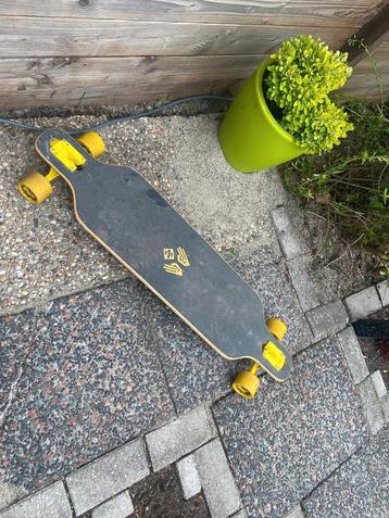longboard, zo goed als nieuw.  beschikbaar voor biedingen