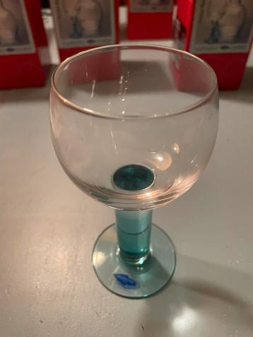 8 Iittala Mondo Glazen - voor een wijntje portje of sherry beschikbaar voor biedingen