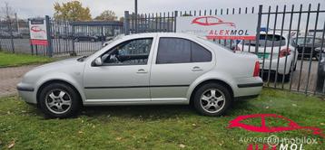 Volkswagen Bora 2.0 Trendline beschikbaar voor biedingen