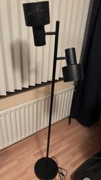 Zwarte Staande Lamp met 2 Lampen - 150cm, Huis en Inrichting, Lampen | Vloerlampen, Ophalen, Gebruikt, Metaal, 150 tot 200 cm