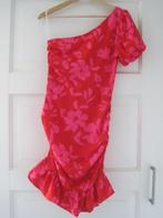 Nieuw. Shein. Met pofmouwtje en onderaan geplooid.Maat 36(S), Kleding | Dames, Jurken, Ophalen of Verzenden, Zo goed als nieuw