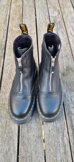 Dr Martens Jetta 39, Kleding | Dames, Schoenen, Ophalen of Verzenden, Gedragen, Zwart