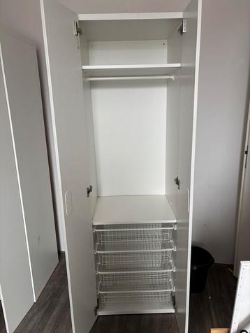 Stuva kledingkast beschikbaar voor biedingen