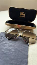 Burberry Zonnebril - Stijlvol en Tijdloos, Overige merken, Zonnebril, Zwart, Ophalen of Verzenden