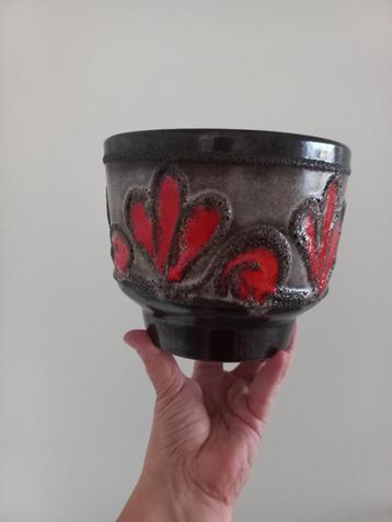 Mooie Strehla bloempot. Vintage. Keramiek. Retro beschikbaar voor biedingen