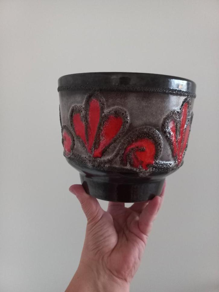 Mooie Strehla bloempot. Vintage. Keramiek. Retro, Antiek en Kunst, Antiek | Keramiek en Aardewerk, Ophalen of Verzenden