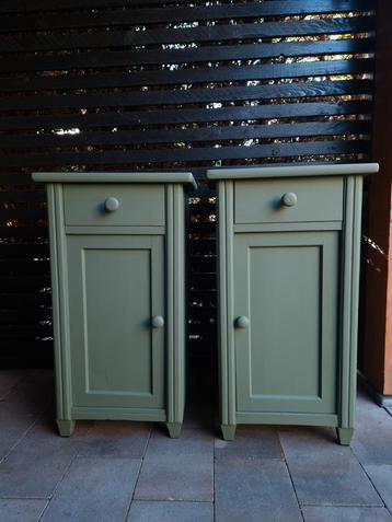 Super mooie nachtkastjes  beschikbaar voor biedingen