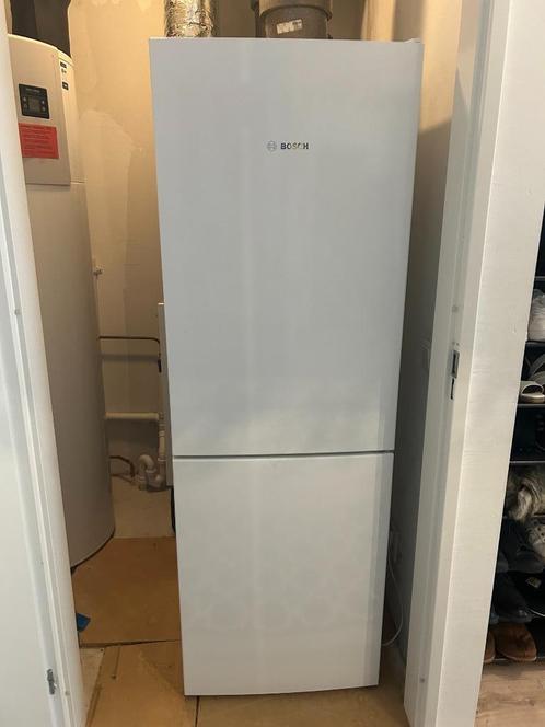 Bosch Koelkast 176 x 60 (KGV33VWEAS), Witgoed en Apparatuur, Koelkasten en IJskasten, Zo goed als nieuw, Met vriesvak, 200 liter of meer