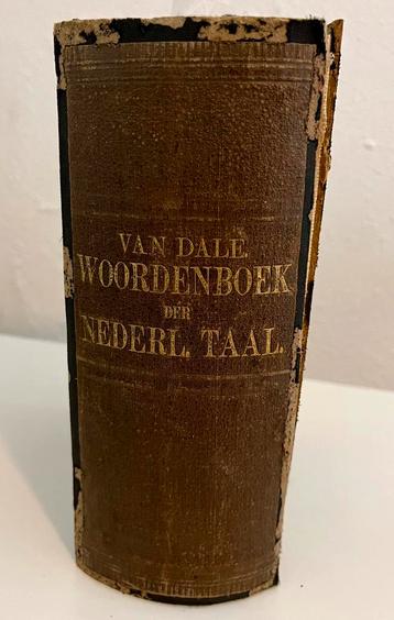 Van Dale | Eerste druk, 1ste editie Woordenboek Nederlands beschikbaar voor biedingen