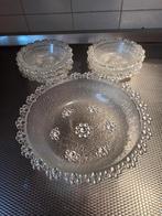 Zeer sierlijke glazen ijs/dessert set., Huis en Inrichting, Ophalen of Verzenden, Overige stijlen, Glas, Schaal of Schalen