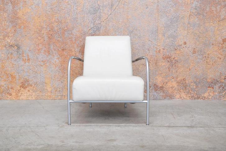 ZGANieuw witte leren Harvink Columbus design fauteuil, Huis en Inrichting, Fauteuils, Zo goed als nieuw, Leer, Metaal, 50 tot 75 cm