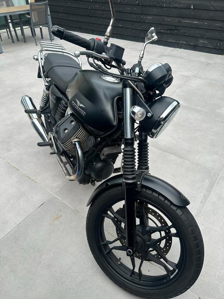 Moto Guzzi V7 stone - 2013 Topstaat/motorfiets/guzzi/benelli, Motoren, Motoren | Moto Guzzi, Particulier, Naked bike, meer dan 35 kW